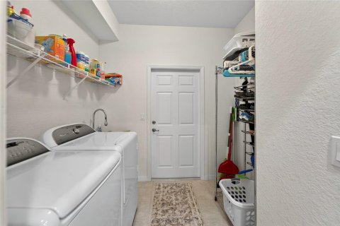 Villa ou maison à vendre à Polk City, Floride: 3 chambres, 185.15 m2 № 2150452 - photo 15