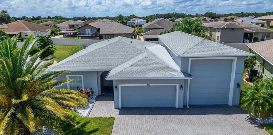 Villa ou maison à Polk City, Floride 3 chambres, 185.15 m2 № 2150452