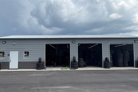 Commercial property in Crescent City, Florida № 1831815 - photo 13