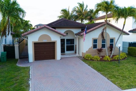 Купить виллу или дом в Майами, Флорида 3 спальни, 154.96м2, № 2068897 - фото 5