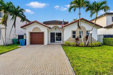 Дом в Майами, Флорида 3 спальни, 154.96м2 № 2068897