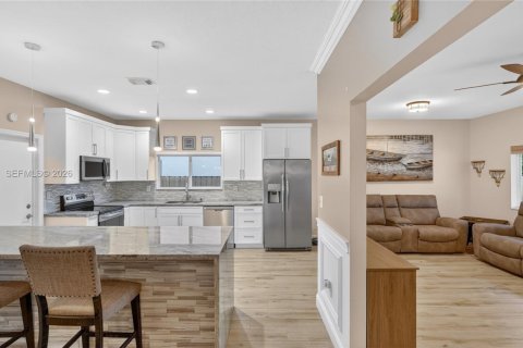 Купить виллу или дом в Майами, Флорида 3 спальни, 154.96м2, № 2068897 - фото 13