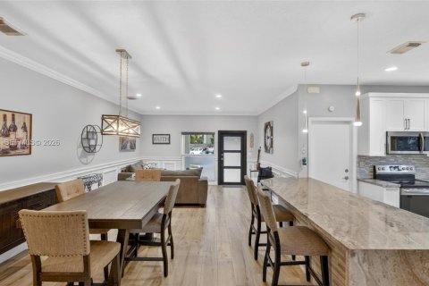 Купить виллу или дом в Майами, Флорида 3 спальни, 154.96м2, № 2068897 - фото 12