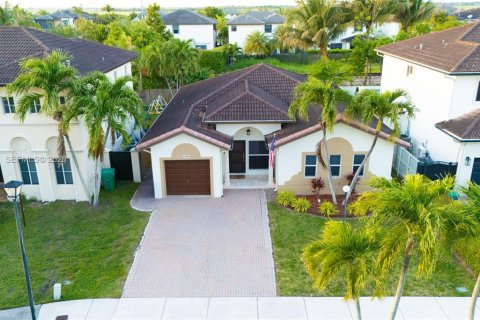 Купить виллу или дом в Майами, Флорида 3 спальни, 154.96м2, № 2068897 - фото 2