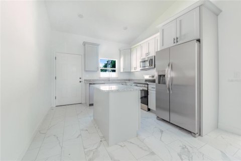 Casa en venta en Haines City, Florida, 4 dormitorios, 139.45 m2 № 1882728 - foto 8