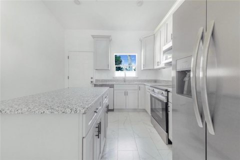 Casa en venta en Haines City, Florida, 4 dormitorios, 139.45 m2 № 1882728 - foto 9