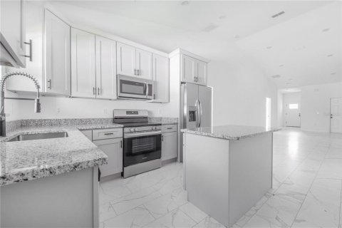 Casa en venta en Haines City, Florida, 4 dormitorios, 139.45 m2 № 1882728 - foto 11