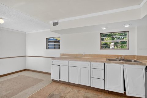 Villa ou maison à vendre à Holiday, Floride: 5 chambres, 178.37 m2 № 2117385 - photo 25