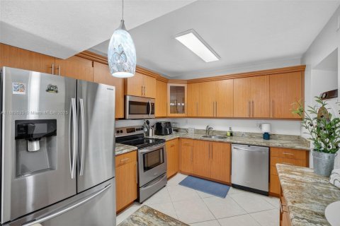 Condominio en venta en Hollywood, Florida, 2 dormitorios, 135.54 m2 № 1945631 - foto 22
