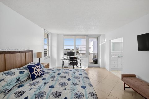 Condominio en venta en Hollywood, Florida, 2 dormitorios, 135.54 m2 № 1945631 - foto 30