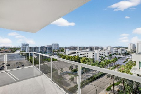 Condominio en venta en Hollywood, Florida, 2 dormitorios, 135.54 m2 № 1945631 - foto 13