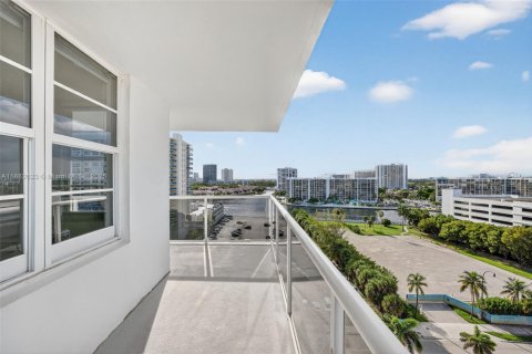 Condominio en venta en Hollywood, Florida, 2 dormitorios, 135.54 m2 № 1945631 - foto 14