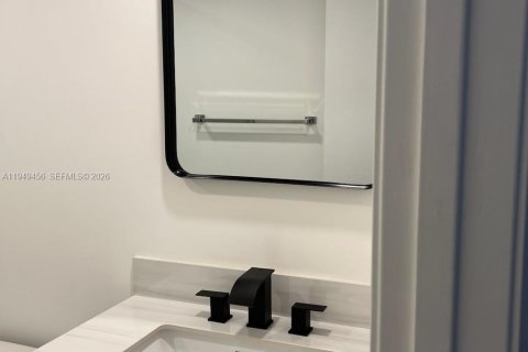 Снять в аренду кондоминиум в Атлантис, Флорида 2 спальни, 132.01м2, № 2005184 - фото 14