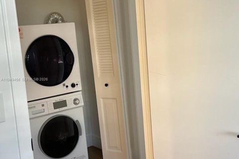 Снять в аренду кондоминиум в Атлантис, Флорида 2 спальни, 132.01м2, № 2005184 - фото 22