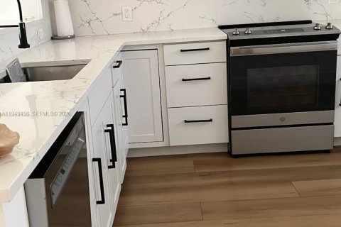 Снять в аренду кондоминиум в Атлантис, Флорида 2 спальни, 132.01м2, № 2005184 - фото 16