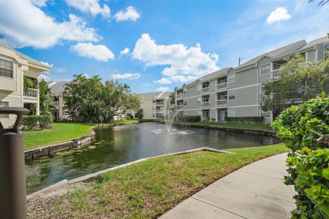 Copropriété à louer à Saint Petersburg, Floride: 2 chambres, 67.82 m2 № 2227294 - photo 19