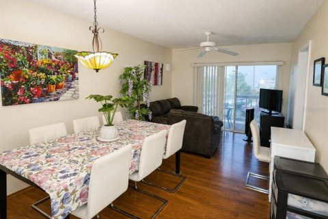 Copropriété à louer à Saint Petersburg, Floride: 2 chambres, 67.82 m2 № 2227294 - photo 4