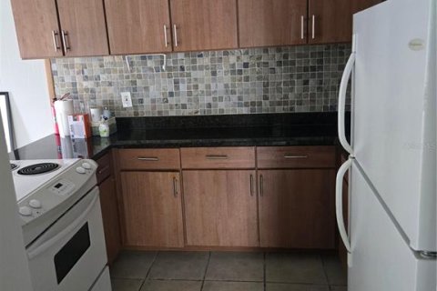 Condo in Orlando, Florida, 1 bedroom № 2214068 - photo 9