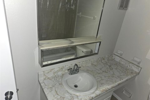 Condo in Orlando, Florida, 1 bedroom № 2214068 - photo 3
