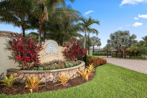 Touwnhouse à louer à Placida, Floride: 3 chambres, 222.04 m2 № 1083009 - photo 1