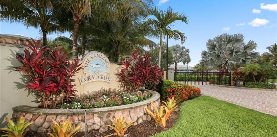 Touwnhouse à Placida, Floride 3 chambres, 222.04 m2 № 1083009