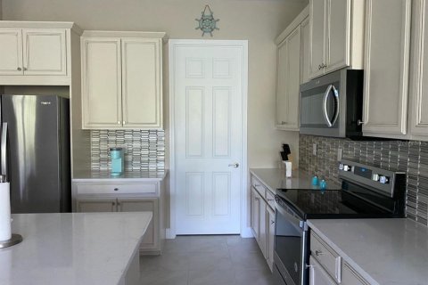Touwnhouse à louer à Placida, Floride: 3 chambres, 222.04 m2 № 1083009 - photo 6