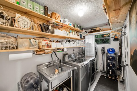 Купить виллу или дом в Уэст-Палм-Бич, Флорида 3 спальни, 154.59м2, № 1938675 - фото 19