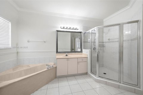 Снять в аренду виллу или дом в Мирамар, Флорида 5 спален, 274.15м2, № 1989805 - фото 21