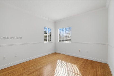 Снять в аренду виллу или дом в Мирамар, Флорида 5 спален, 274.15м2, № 1989805 - фото 22