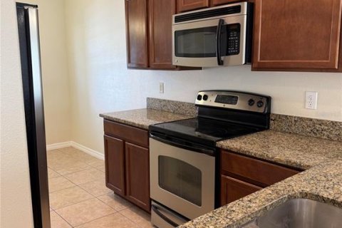 Touwnhouse à vendre à Tampa, Floride: 2 chambres, 101.08 m2 № 1906572 - photo 5