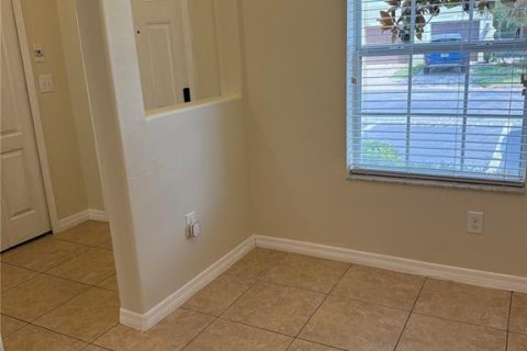 Touwnhouse à vendre à Tampa, Floride: 2 chambres, 101.08 m2 № 1906572 - photo 2