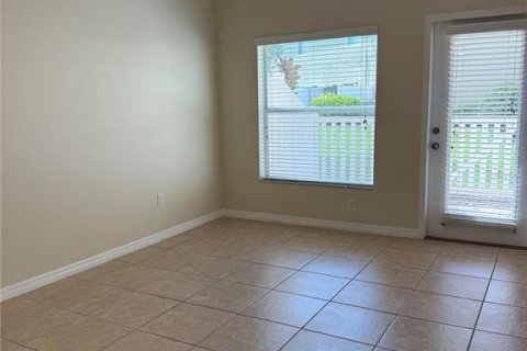 Touwnhouse à vendre à Tampa, Floride: 2 chambres, 101.08 m2 № 1906572 - photo 7