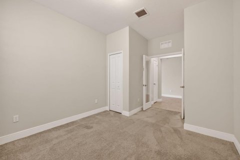 Villa ou maison à vendre à Port St. Lucie, Floride: 5 chambres, 230.12 m2 № 2087367 - photo 19