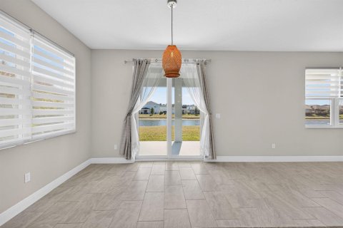 Villa ou maison à vendre à Port St. Lucie, Floride: 5 chambres, 230.12 m2 № 2087367 - photo 17