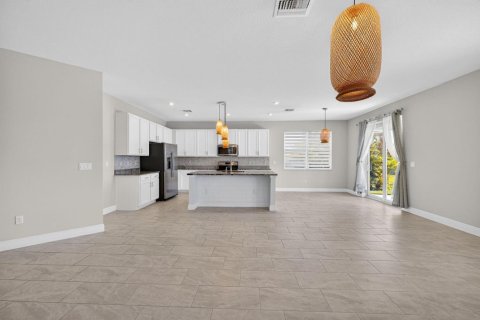 Villa ou maison à vendre à Port St. Lucie, Floride: 5 chambres, 230.12 m2 № 2087367 - photo 8