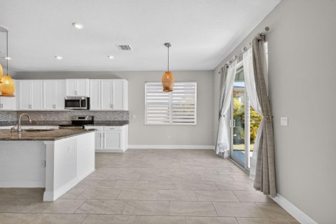 Villa ou maison à vendre à Port St. Lucie, Floride: 5 chambres, 230.12 m2 № 2087367 - photo 12