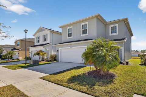 Casa en Port St. Lucie, Florida 5 dormitorios, 230.12 m2 № 2087367