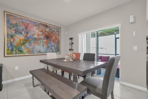 Casa en venta en Kissimmee, Florida, 4 dormitorios, 171.5 m2 № 2308116 - foto 6
