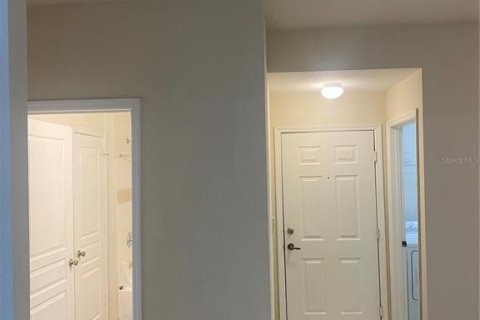Copropriété à louer à Tampa, Floride: 1 chambre, 82.87 m2 № 2415498 - photo 13
