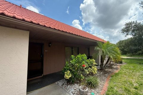 Condominio en Sarasota, Florida, 2 dormitorios  № 2218636