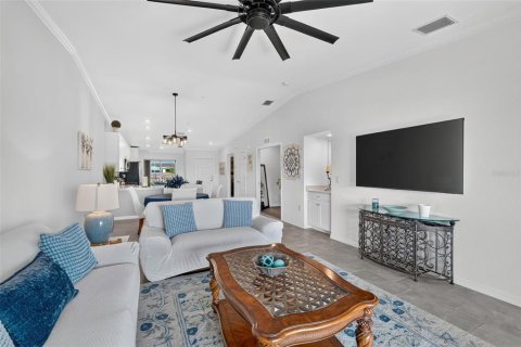 Copropriété à louer à Bradenton, Floride: 2 chambres, 125.88 m2 № 2408947 - photo 10