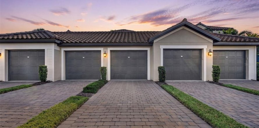 Condo à Bradenton, Floride, 2 chambres  № 2408947