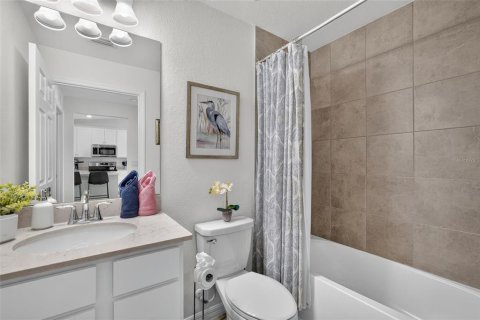Copropriété à louer à Bradenton, Floride: 2 chambres, 125.88 m2 № 2408947 - photo 24