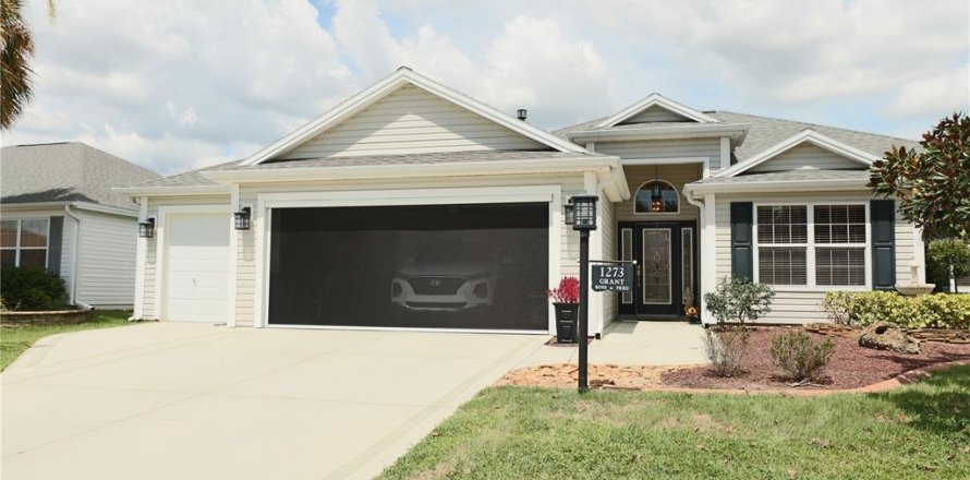 Villa ou maison à The Villages, Floride 3 chambres, 179.02 m2 № 1902931