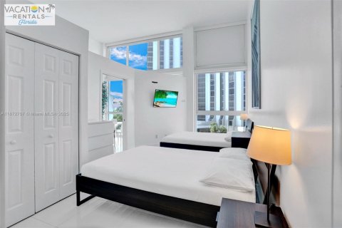 Condominio en venta en Miami Beach, Florida, 1 dormitorio, 88.26 m2 № 1983628 - foto 7