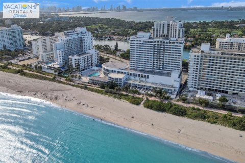 Condominio en venta en Miami Beach, Florida, 1 dormitorio, 88.26 m2 № 1983628 - foto 22