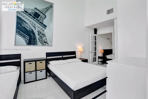 Condominio en venta en Miami Beach, Florida, 1 dormitorio, 88.26 m2 № 1983628 - foto 9