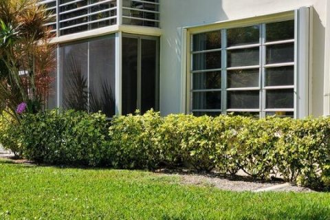 Condo in Pompano Beach, Florida, 3 bedrooms № 2250217 - photo 26