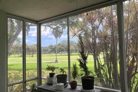 Condo in Pompano Beach, Florida, 3 bedrooms № 2250217 - photo 21