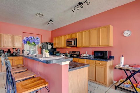 Casa en venta en Davenport, Florida, 5 dormitorios, 288.18 m2 № 1580118 - foto 12